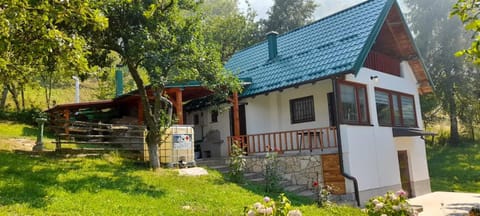 Aura natura House in Federation of Bosnia and Herzegovina