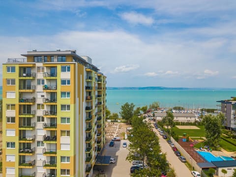 Property building, Bird's eye view, Lake view