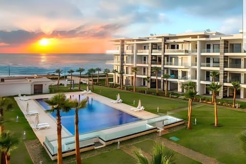 Garden, Swimming pool