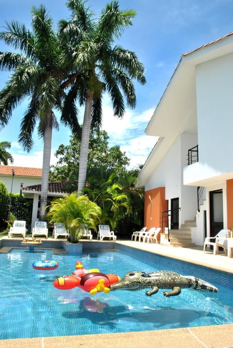 People, Swimming pool, Swimming pool