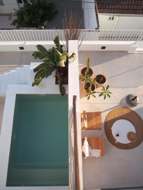Balcony/Terrace, Swimming pool