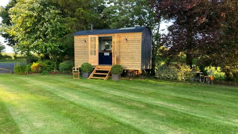Bannfield shepherds hut Campground/ 
RV Resort in Northern Ireland