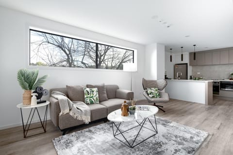 Kitchen or kitchenette, Living room, Seating area