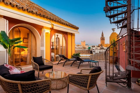 Day, View (from property/room), Balcony/Terrace, Living room, City view, sunbed