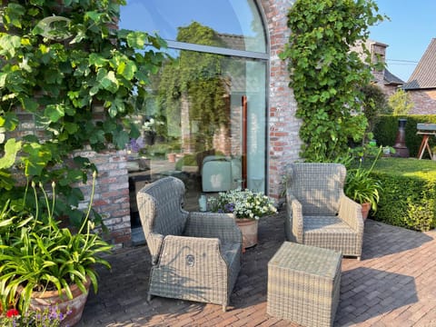 Property building, Patio, Garden