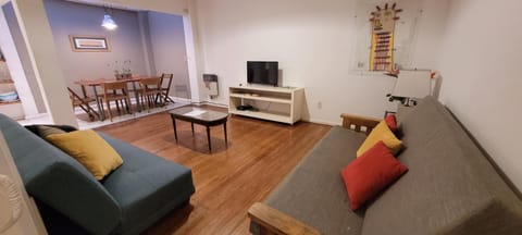 Bed, TV and multimedia, Living room, Seating area