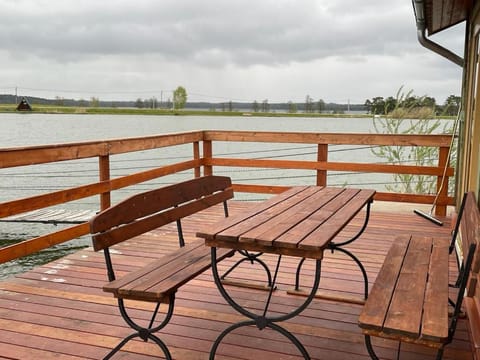 DOMKI NAD ŁOWISKIEM House in Lithuania