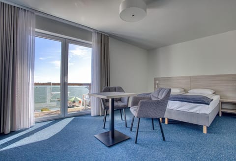 Bed, View (from property/room), Photo of the whole room, Bedroom