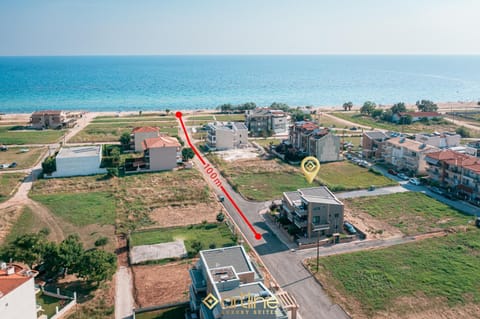 Artline Luxury Suites House in Halkidiki