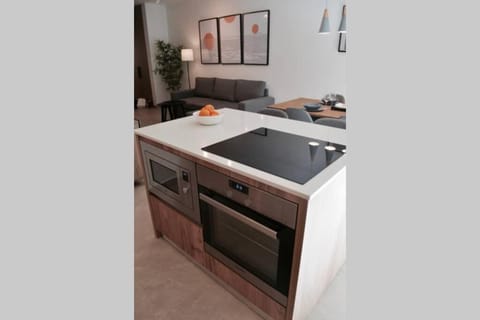 2BR Apartment Sliema, Beach & Parking Apartment in Sliema