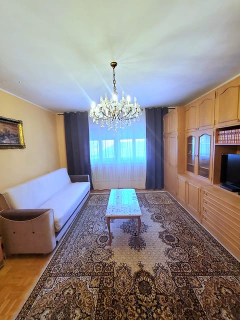 Bed, TV and multimedia, Living room, Photo of the whole room, Seating area