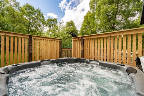 Natural landscape, Hot Tub, Balcony/Terrace