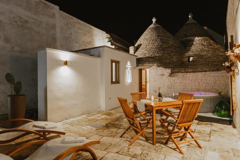 Patio, Night, Dining area, sunbed
