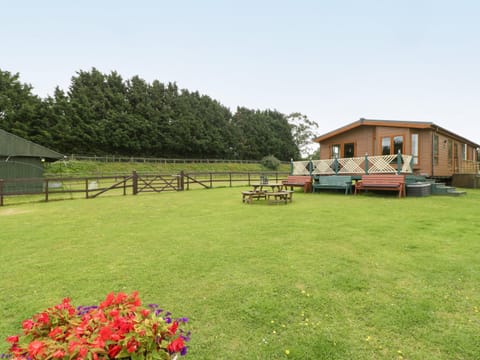 Hill View, Lilac Lodge House in Purbeck District