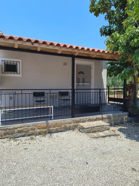 Avocado house House in Messenia