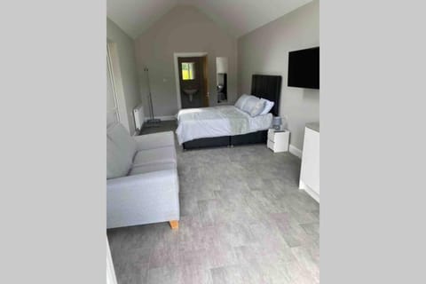 The Forest Chalet - Stunning Studio Apartment Apartment in Ballycastle