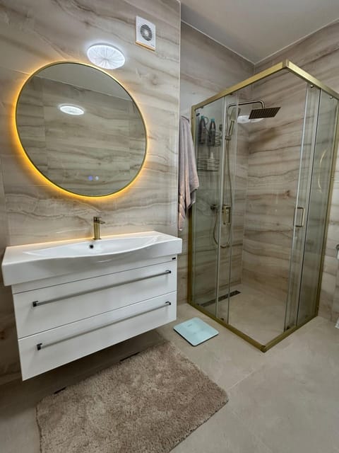 Villa Deluxe Lastva Apartment in Budva Municipality