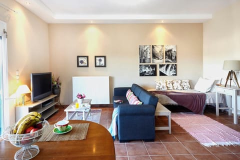 TV and multimedia, Living room, Photo of the whole room, Seating area