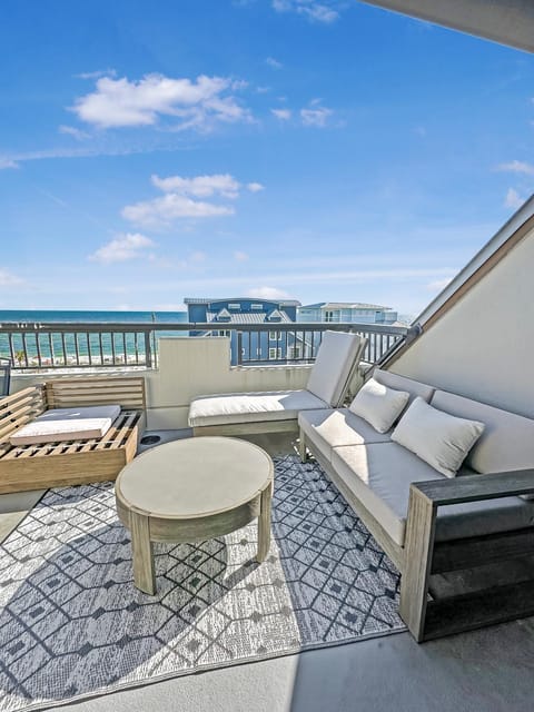 Patio, Day, Natural landscape, View (from property/room), Balcony/Terrace, Seating area, Sea view