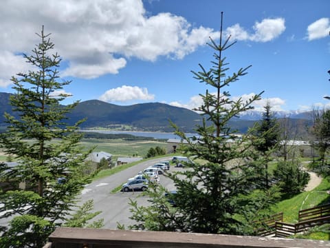Natural landscape, Balcony/Terrace, Lake view, Mountain view