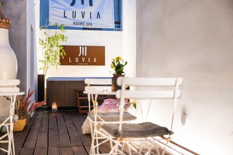 Spring, Garden, Hot Tub, Seating area, Text overlay, Garden view, Open Air Bath