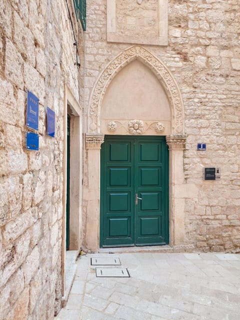 Central Palace Apartment Šibenik Apartment in Šibenik