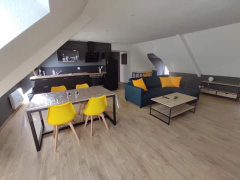 Living room, Dining area