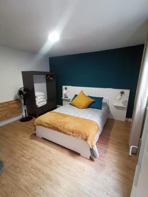 Bed, Bedroom, fireplace, furniture, locker
