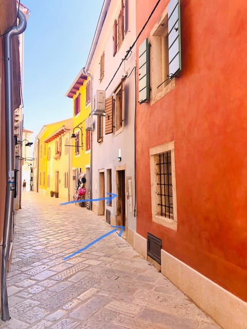 Property building, Facade/entrance, Neighbourhood
