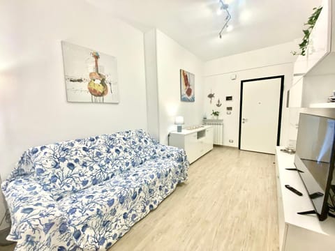 Happy Home Apartment in Savona