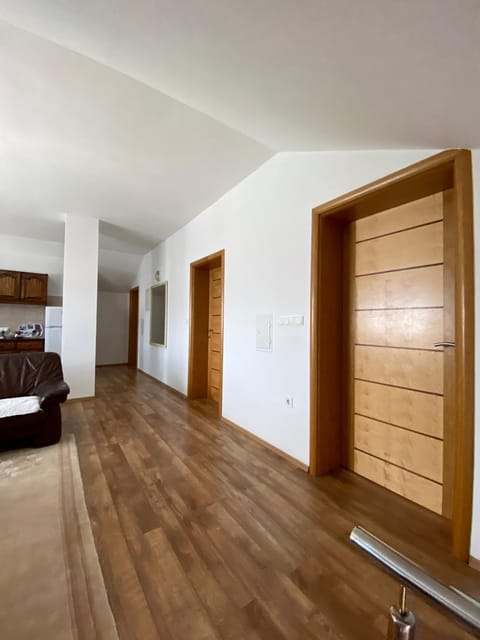 BIG Apartment 3 Bedrooms Apartment in Lika-Senj County