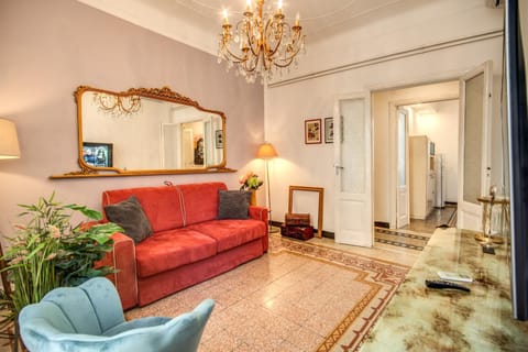 AwesHomeItaly - Cinque Terre Liberty Dream Apartment in La Spezia