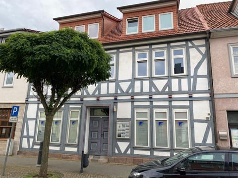 Property building, Facade/entrance