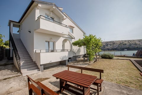 Mariva Apartments Apartment in Lopar