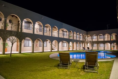 Property building, Swimming pool