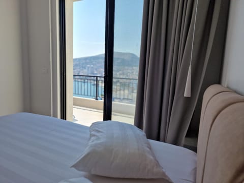 Bed, View (from property/room), Sea view