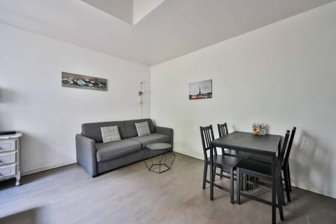 Studio 4P Calme/Full Equipped/Charonne/PereLachese Apartment in Paris