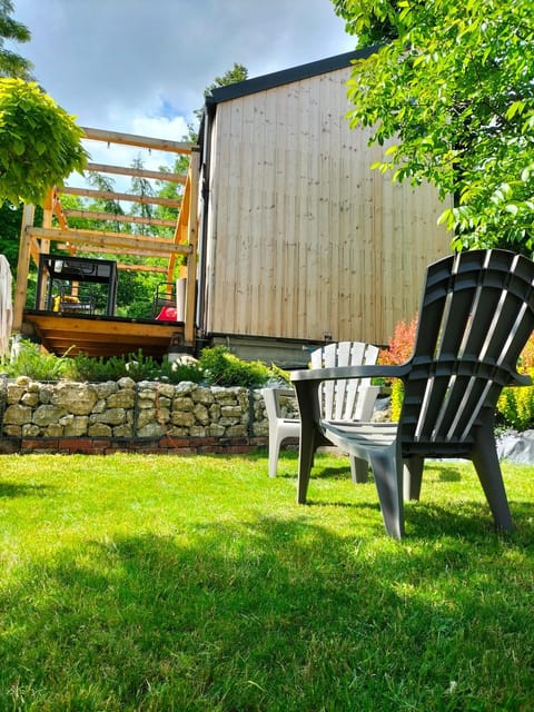 Property building, Garden, Garden