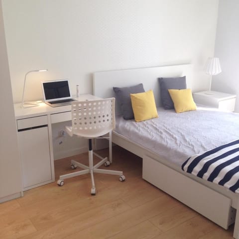 Bed, Bedroom