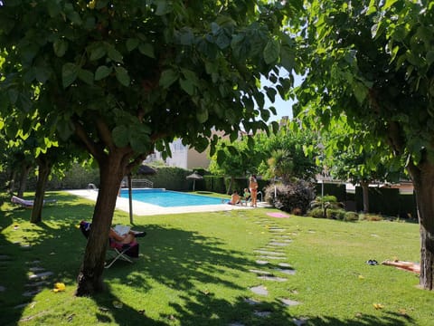 Garden, Swimming pool