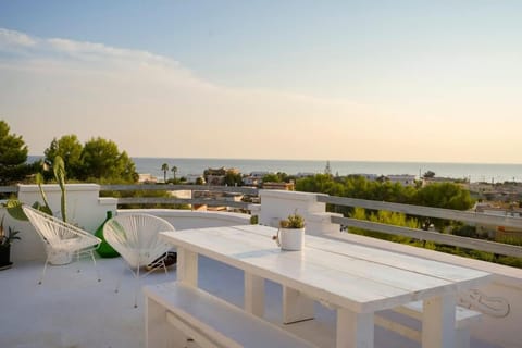 Villa Alba - Infinity Pool & Roof Terrace with spectacular views House in Province of Taranto
