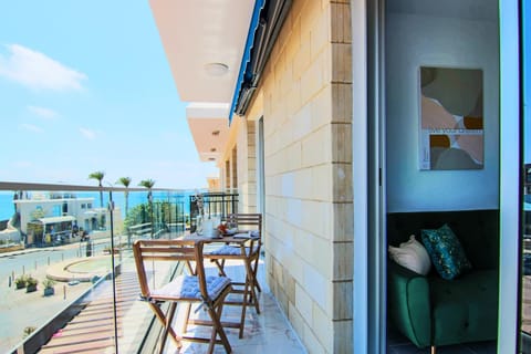 Property building, Patio, Off site, Balcony/Terrace, Sea view, Sea view, Sunrise