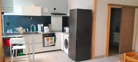 minibar, pet friendly, stove, toaster, washing machine, kitchen