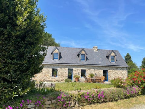 TY Fine Rose House in Finistere