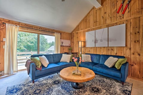 Relaxing Mountain Refuge 4 Miles to Mt Snow! House in West Dover