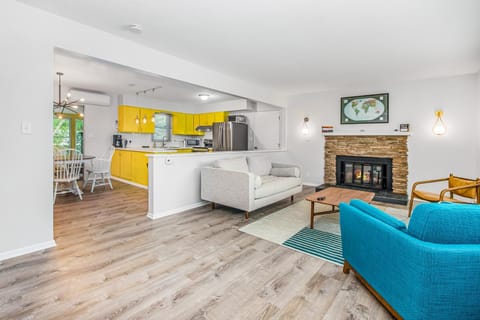 The Sunset House House in Grand Beach