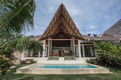 Garden, Swimming pool, locker