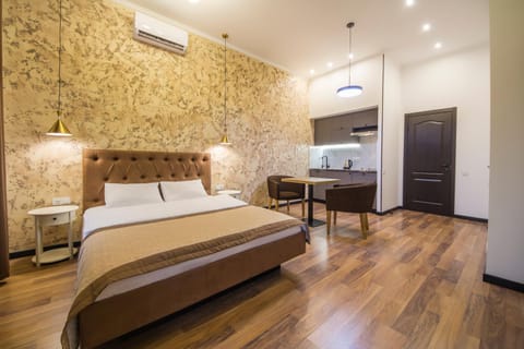 Bed, Kitchen or kitchenette, Photo of the whole room