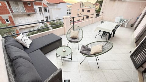 Day, View (from property/room), Balcony/Terrace, Seating area