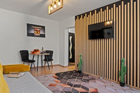 TV and multimedia, Living room, Dining area